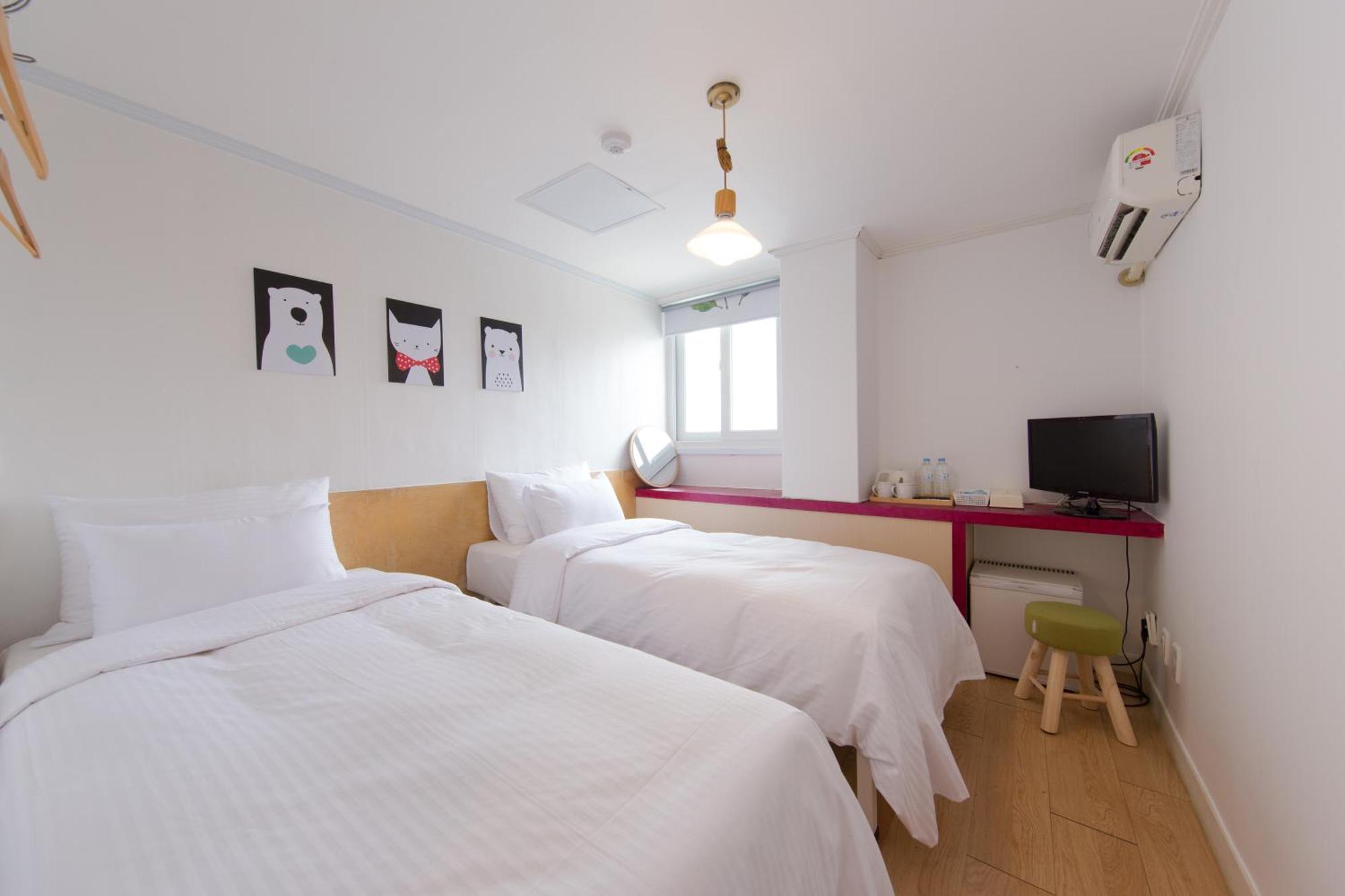 Travel Monster Hotel Seoul Ngoại thất bức ảnh