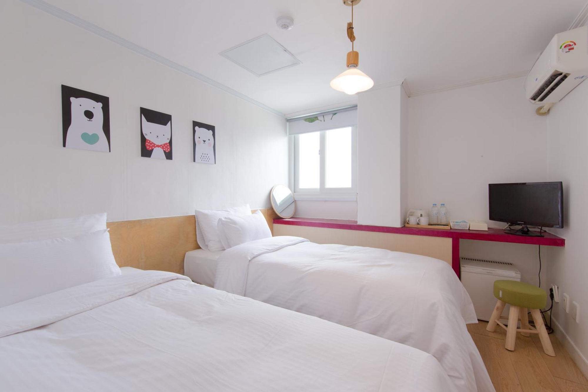 Travel Monster Hotel Seoul Ngoại thất bức ảnh