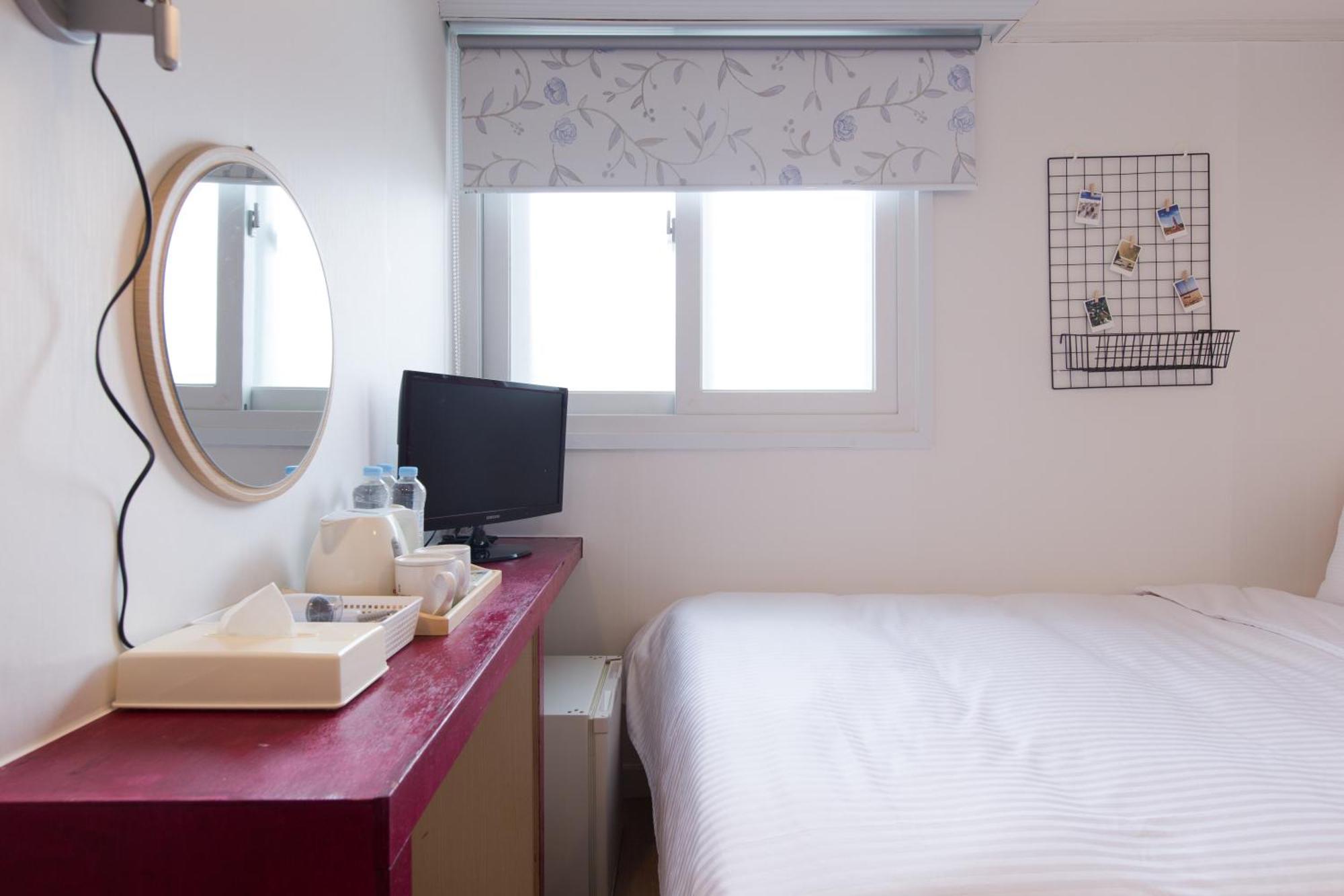 Travel Monster Hotel Seoul Ngoại thất bức ảnh