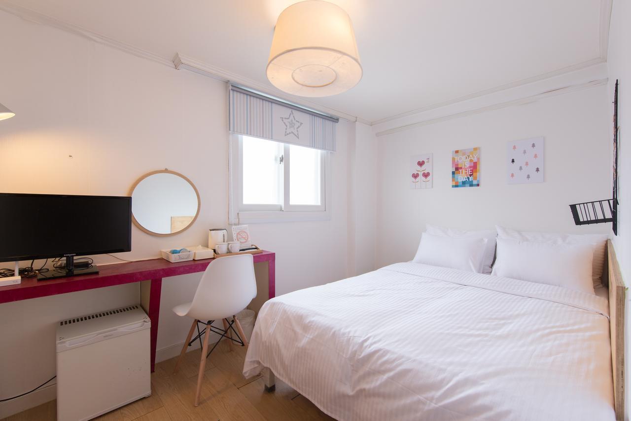 Travel Monster Hotel Seoul Ngoại thất bức ảnh