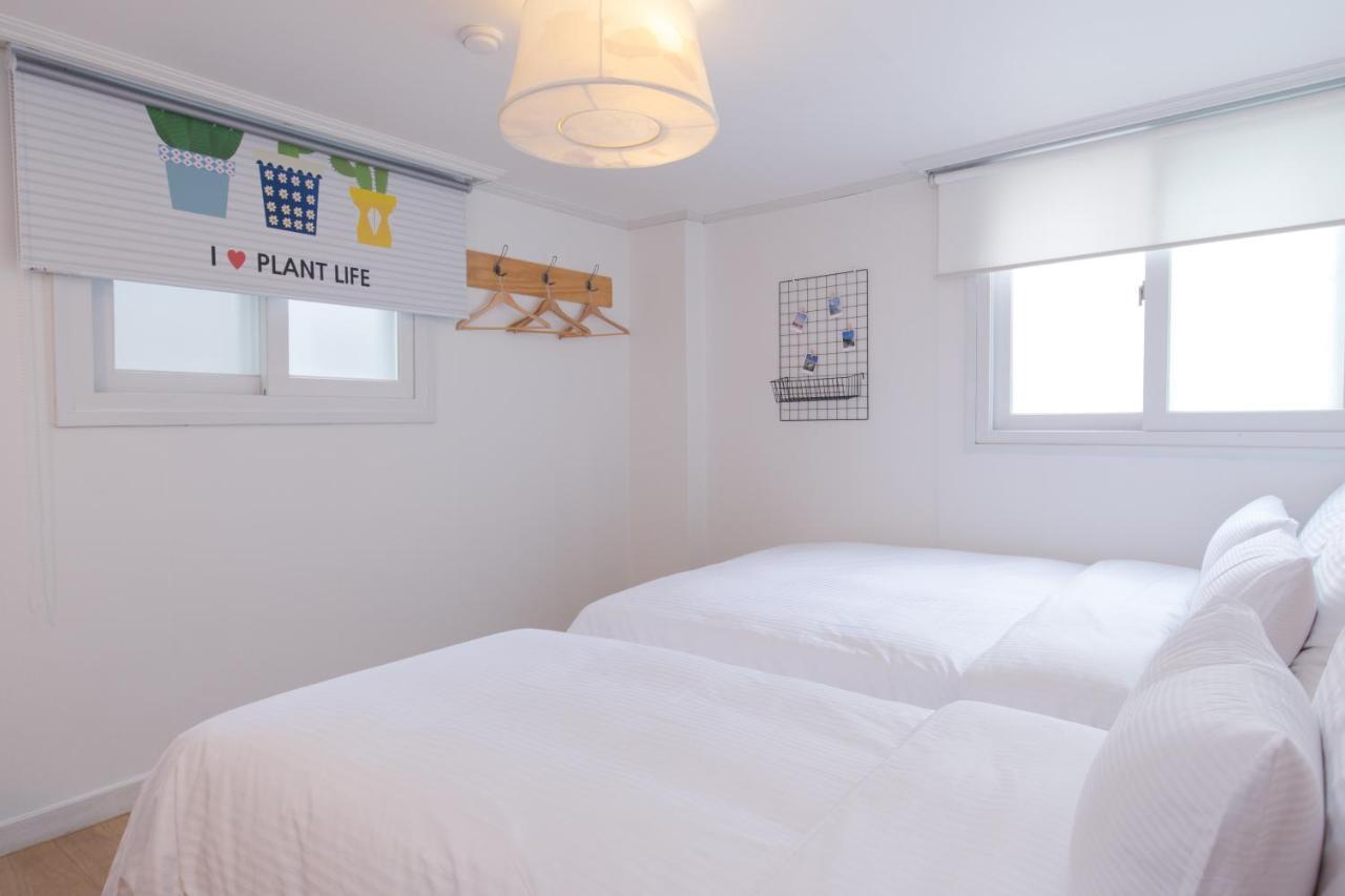 Travel Monster Hotel Seoul Ngoại thất bức ảnh